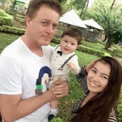Mr. Choy Quốc tịch Úc